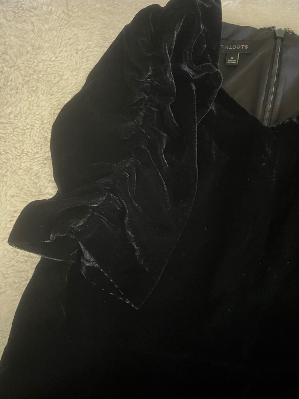 Talbots woman’s Black Velvet V-Neck velvet Midi Dress with Puff Sleeves size 8 - Picture 12 of 17